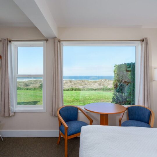 2 Double Beds Room - Windermere on the Beach - A Bandon Hotel